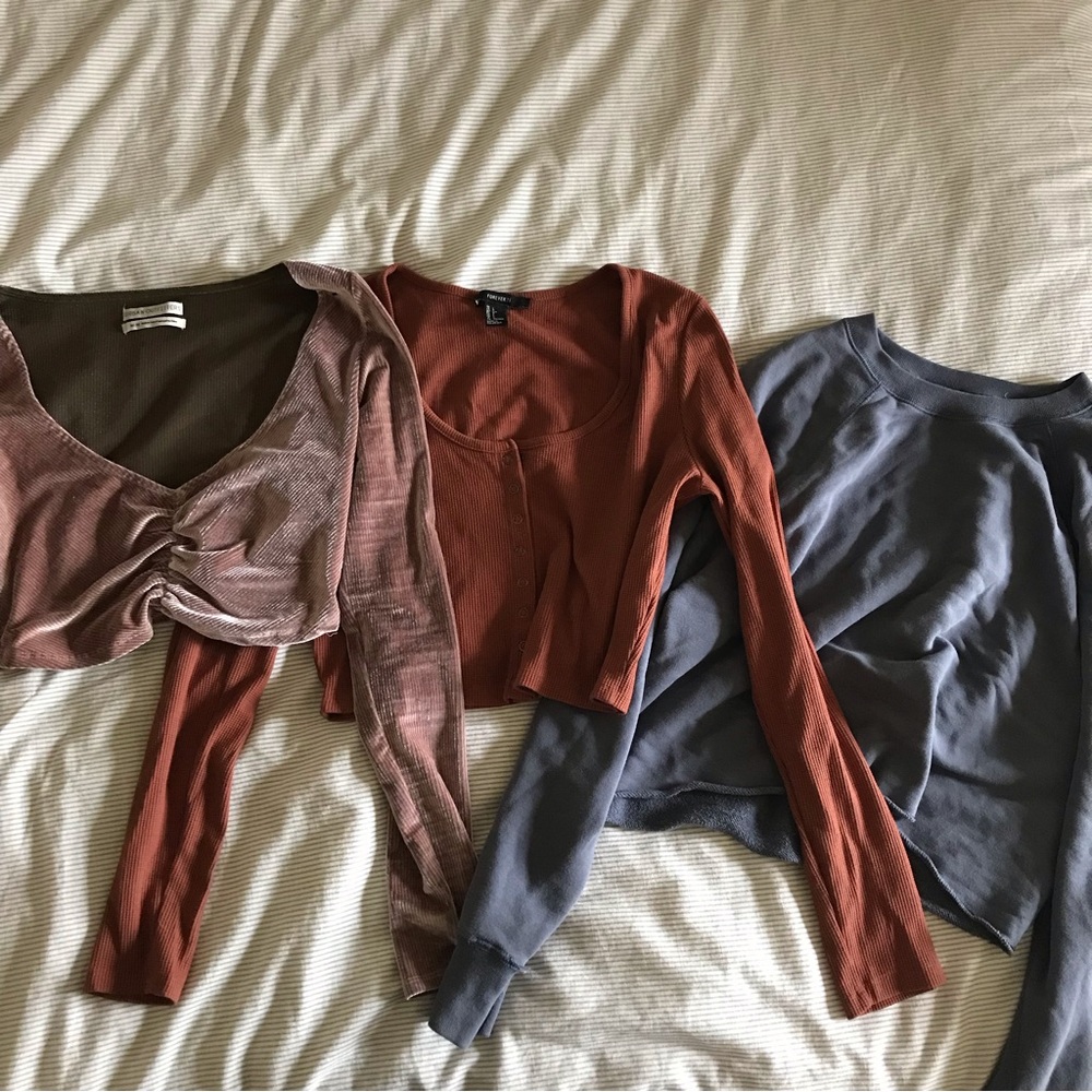 Bundle of crop tops